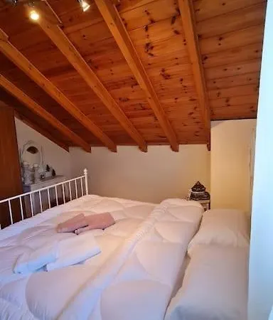 ολοκληρη βιλα Xrisafis Villa Edessa