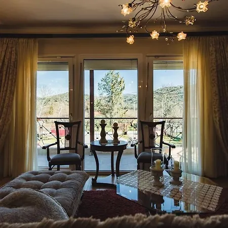 ολοκληρη βιλα Xrisafis Эдесса