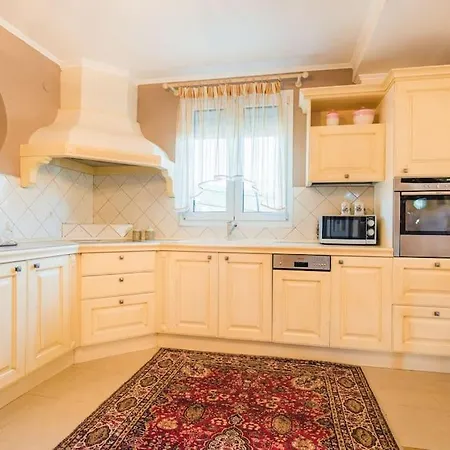 Вилла ολοκληρη βιλα Xrisafis Эдесса