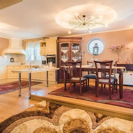 ολοκληρη βιλα Xrisafis 别墅