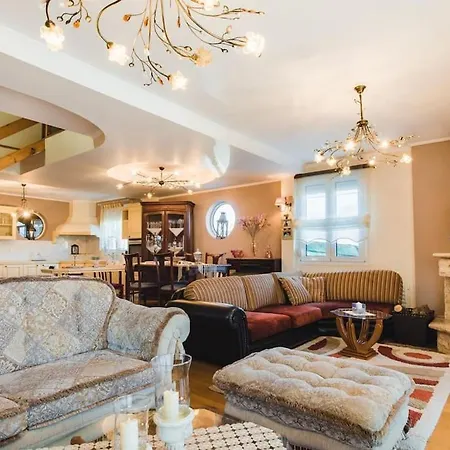 Вилла ολοκληρη βιλα Xrisafis