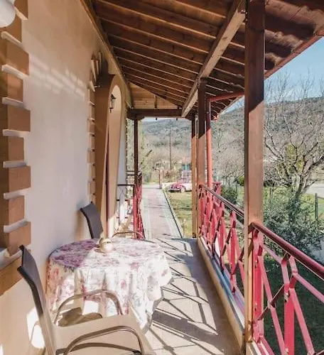 ολοκληρη βιλα Xrisafis *