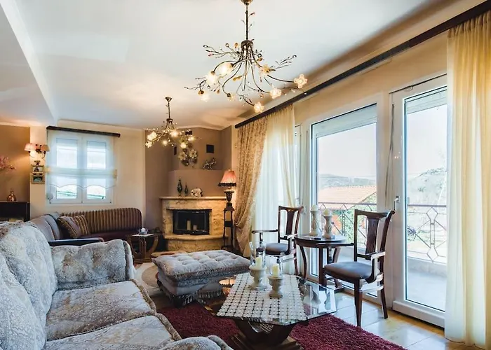 别墅 ολοκληρη βιλα Xrisafis 埃泽萨