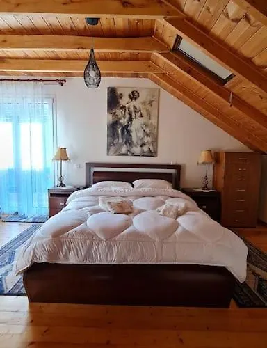 ολοκληρη βιλα Xrisafis Edessa