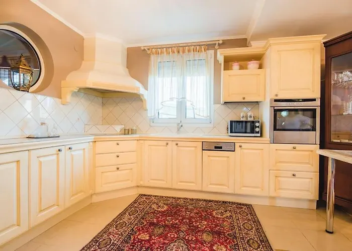 别墅 ολοκληρη βιλα Xrisafis 埃泽萨